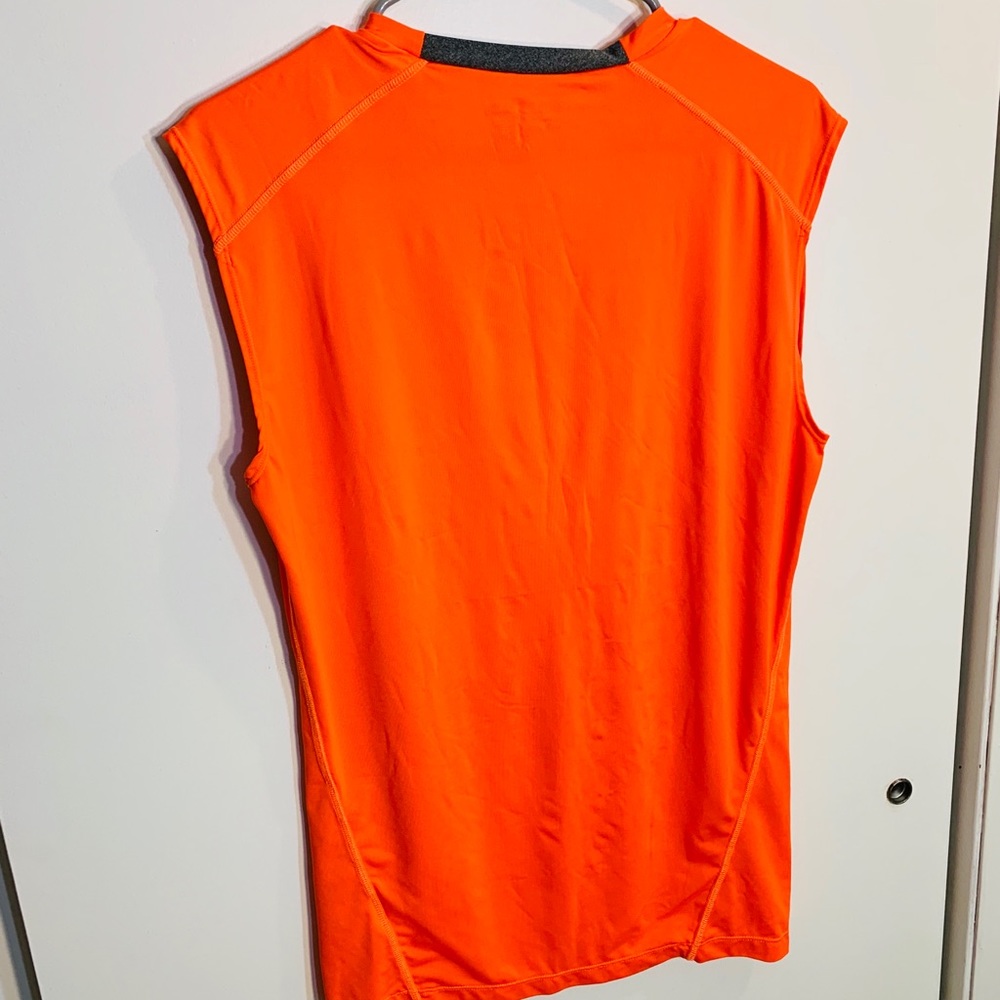 Layer 8 Sleeveless Tank - Picture 3 of 4